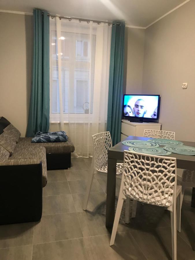 Apartament C18 เยเลเนียกูรา ภายนอก รูปภาพ