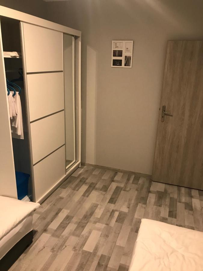 Apartament C18 เยเลเนียกูรา ภายนอก รูปภาพ