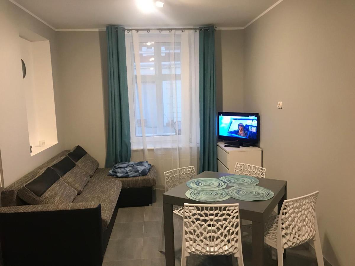 Apartament C18 เยเลเนียกูรา ภายนอก รูปภาพ
